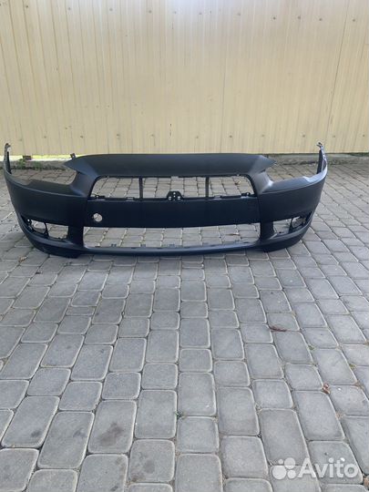 Передний бампер на mitsubishi lancer