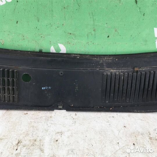 Решетка стеклоочистителя Фиат Пунто 176