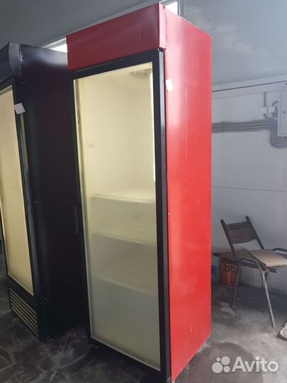 Холодильный шкаф