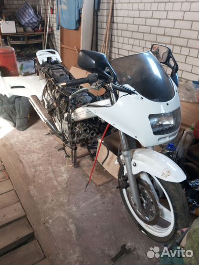 Kawasaki zzr 250