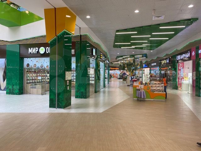 Торговая площадь под 