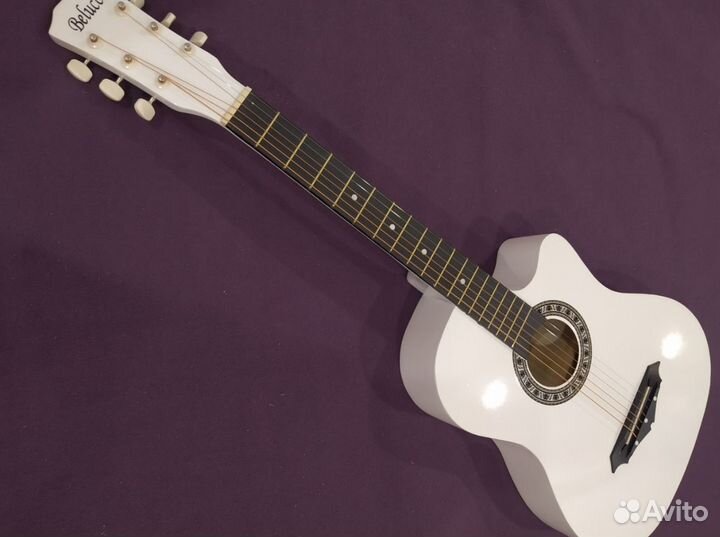 Акустическая гитара