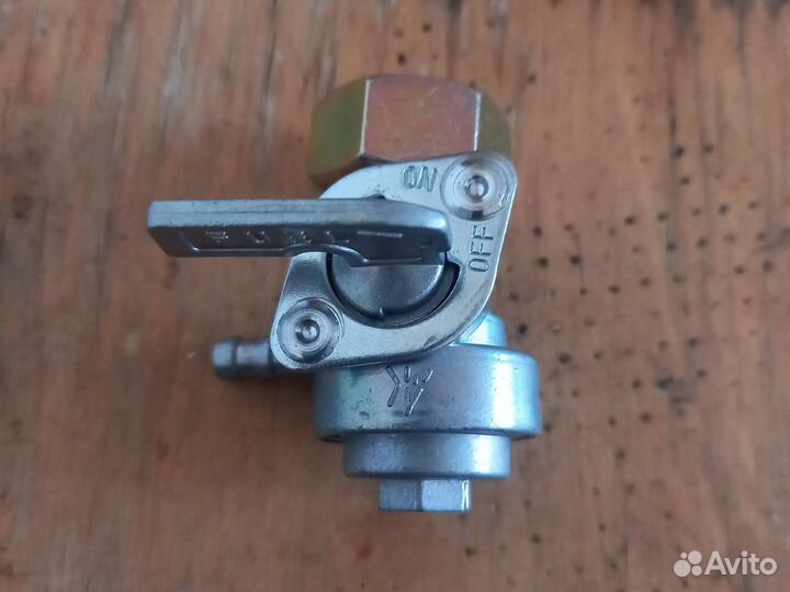 Краник бензобака