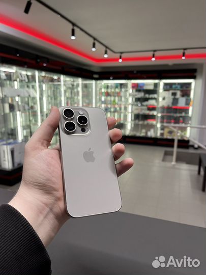 iPhone 15 Pro, 256 ГБ