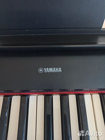Электронное пианино yamaha