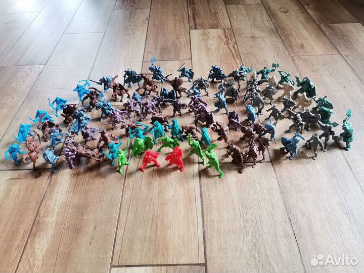 Большой набор солдатиков 