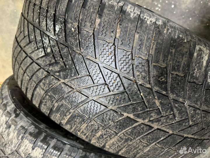 Bridgestone Blizzak LM-005 285/45 R20 112V