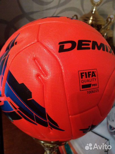 Футбольные мячи про.фифа.Абсолютно новые