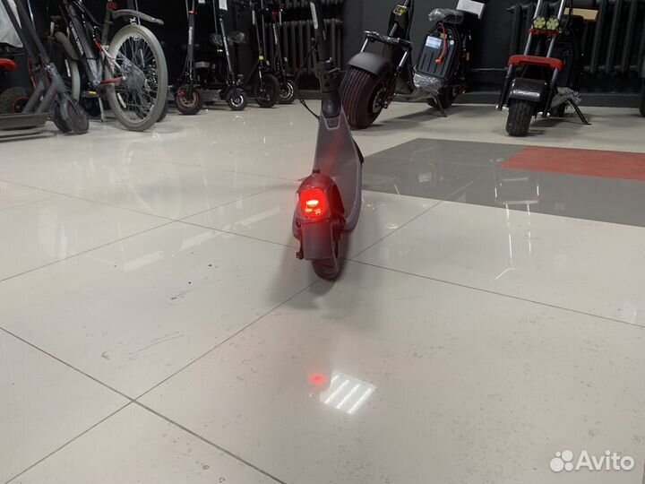 Электросамокат Ninebot KickScooter E2