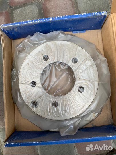 Задний тормозной диск mitsubishi lancer