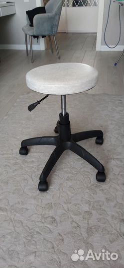 Косметологический стул