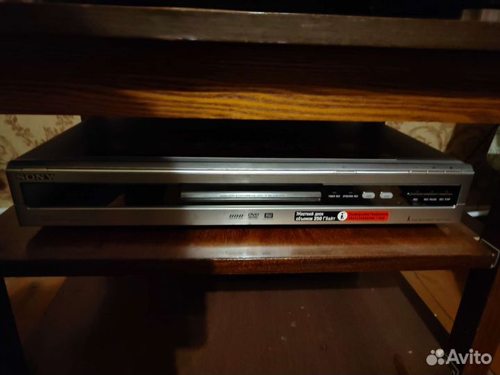 DVD рекордер Sony RDR-HX910