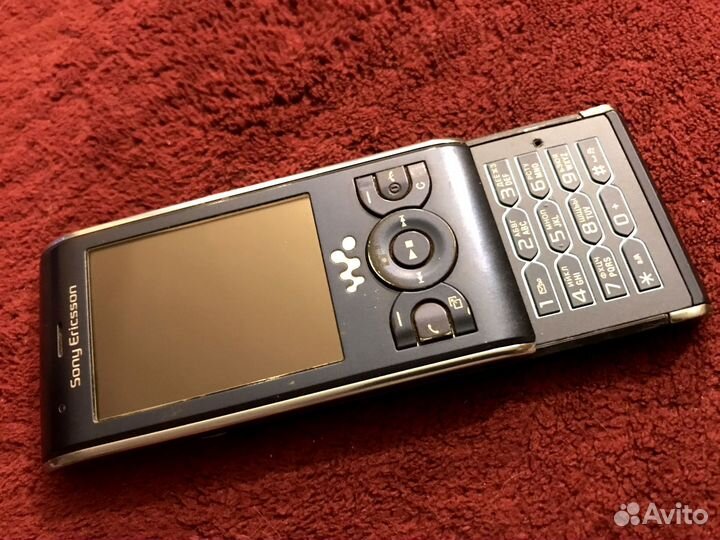 Телефон Sony Ericsson W595 в коллекцию