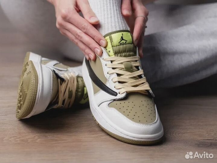 Travis Scott x Air Jordan 1 Low OG Medium Olive