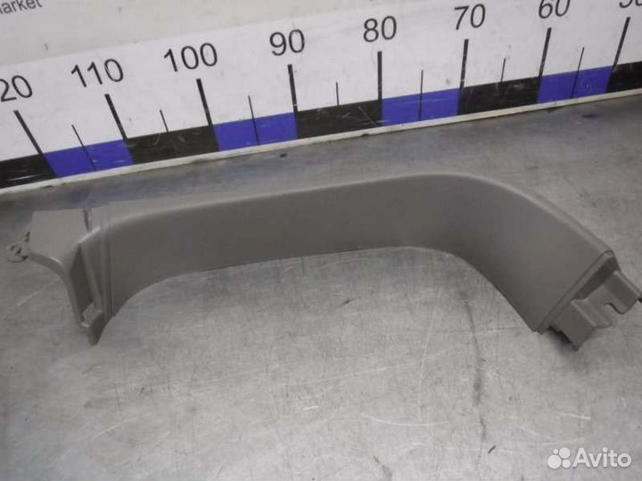 Обшивка двери задка задняя правая Mitsubishi