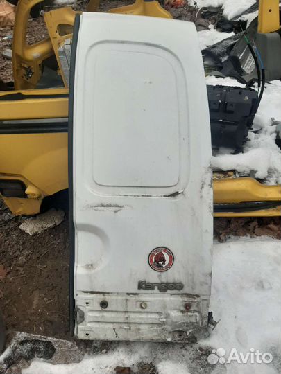 Задняя правая дверь renault Kangoo 1
