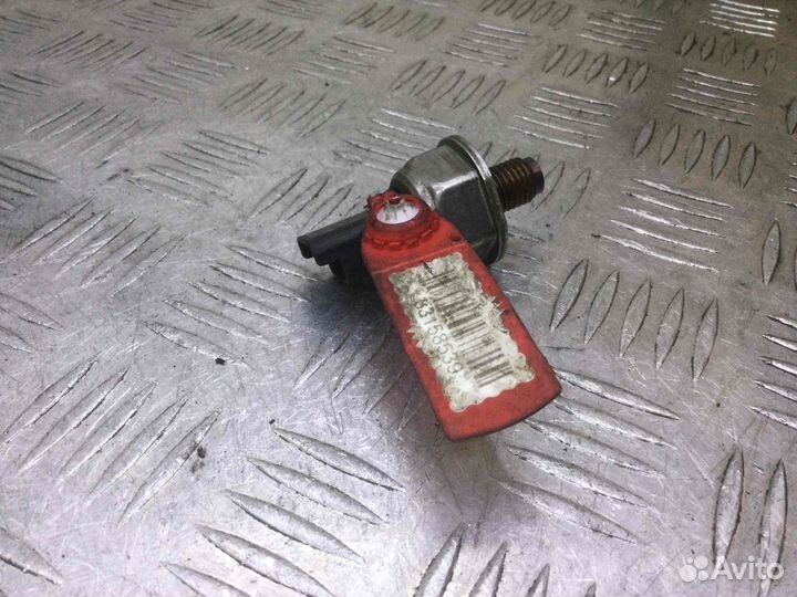 Регулятор давления топлива Ситроен Ц4 9654592680;