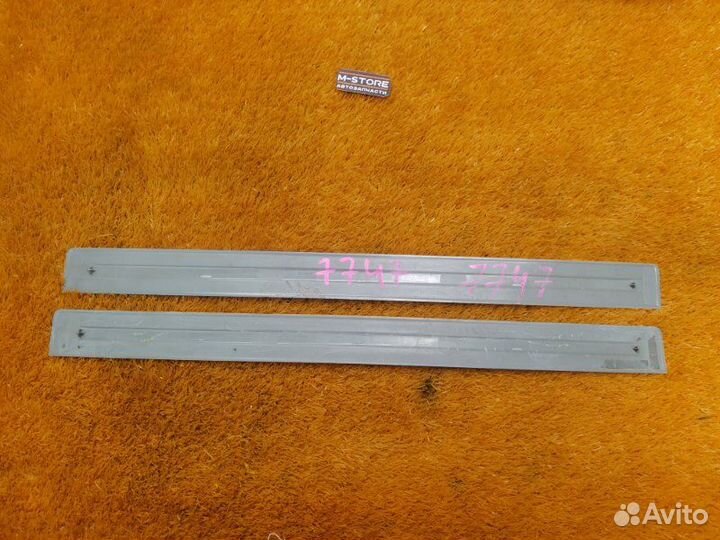 Накладка на порог салона Mercedes-Benz E-Class