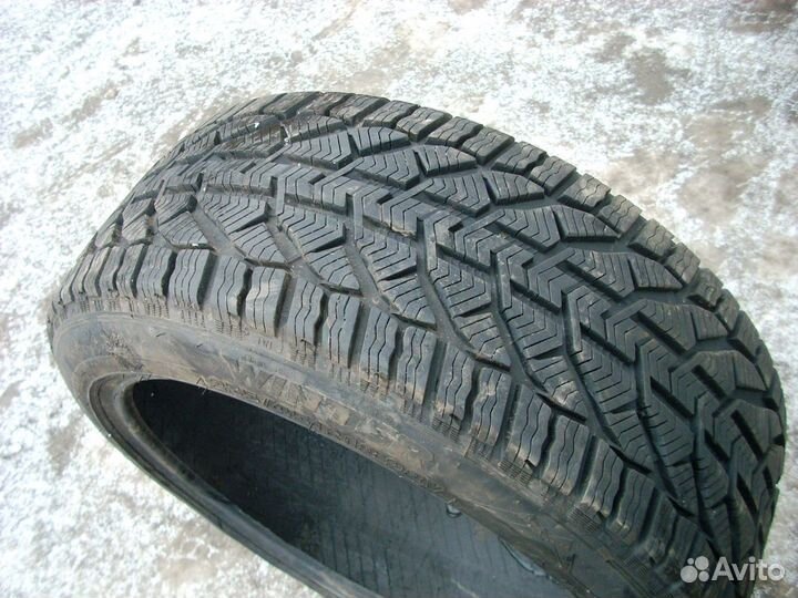 Tigar Winter 235/45 R18 98V