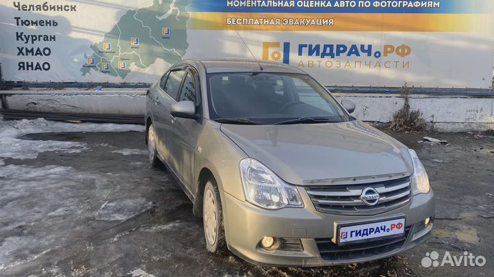 Кожух датчика ABS левый Nissan Almera (G15) 82003