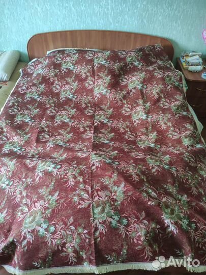 Скатерть и салфетки гобеленовые