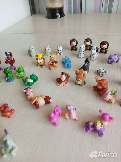 Игрушки из киндера пакетом