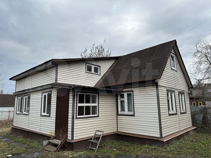 Дом 93 м² на участке 3 сот.