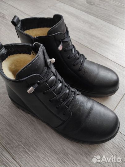 Ботинки женские зимние 40 размер новые