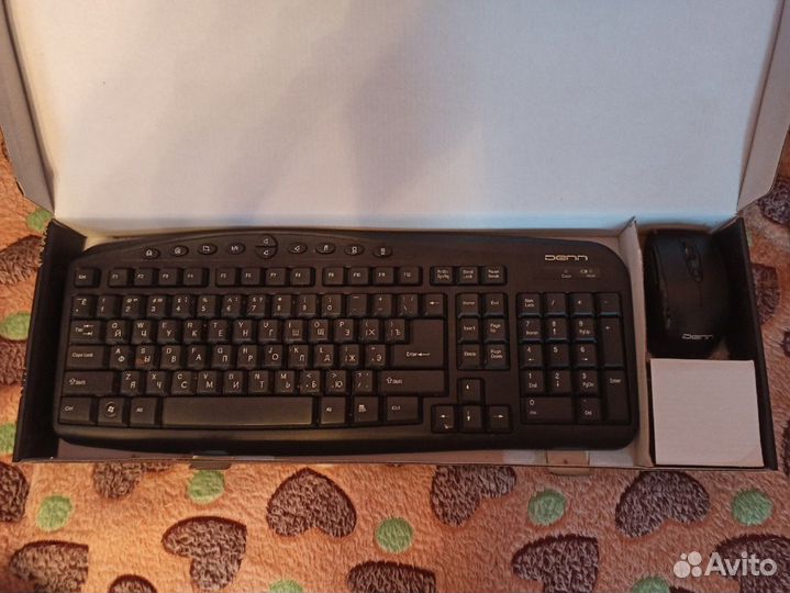 Беспроводная клавиатура с мышью