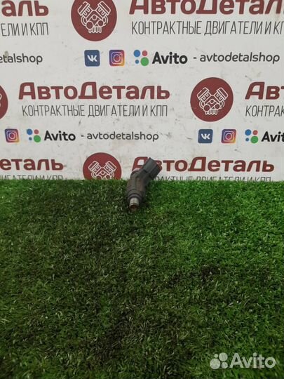 Форсунка топливная Toyota RAV4 2 (XA20) 2002