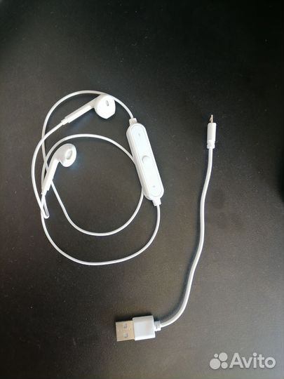 Беспроводные наушники с микрофоном