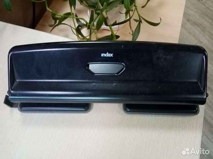 Дырокол index