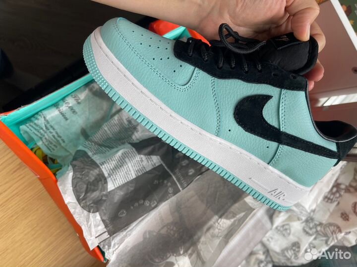 Nike tiffany