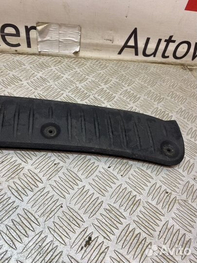 Накладка на порог багажника ваз (LADA) Largus