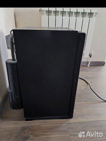 Холодильник маленький бу
