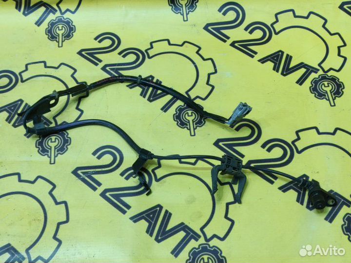 Датчик ABS передний левый Toyota Harrier GSU30