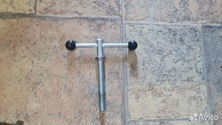 Руль Thrustmaster винт болт крепления оригинальный