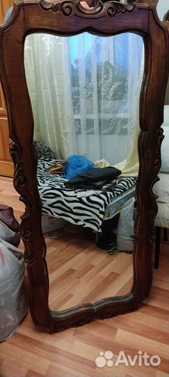 Зеркало настенное в раме бу