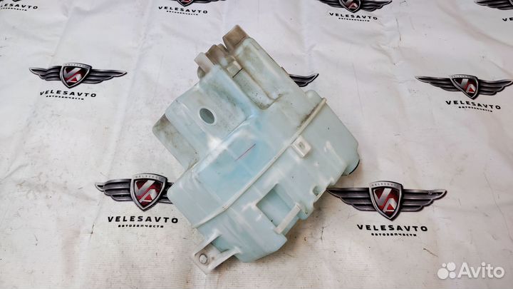 Бачок омывателя Toyota Camry 2017-2023 год (XV70)