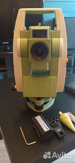 Продам тахеометр Leica TS02 модель power R400