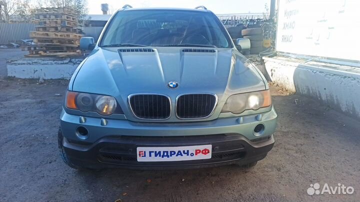 Повторитель на крыло левый BMW X5 (E53) 63138372241