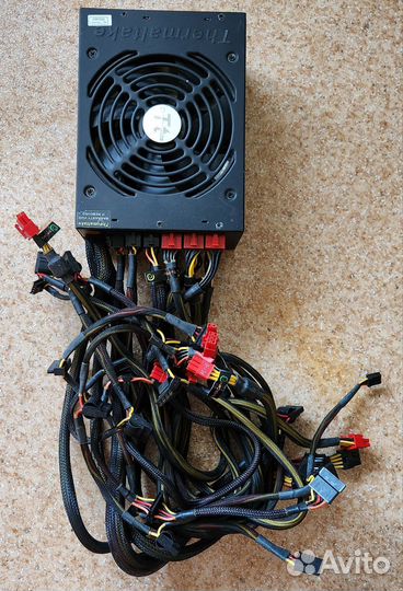 Блок питания Thermaltake 1275 W Platinum
