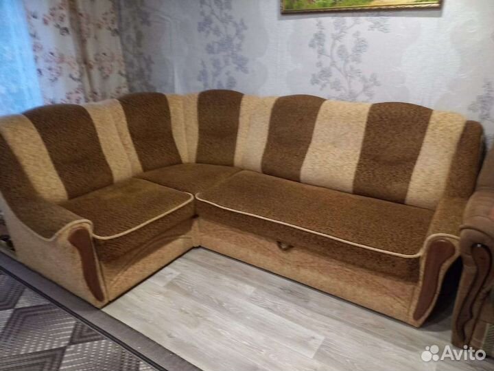 Угловой диван бу