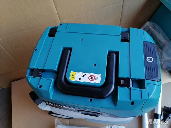 Пылесос Makita XGT VC006GMZ01 (новый)