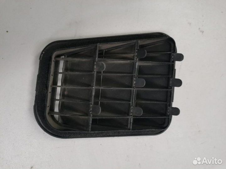 Решетка вентиляционная задняя правая Kia Ceed