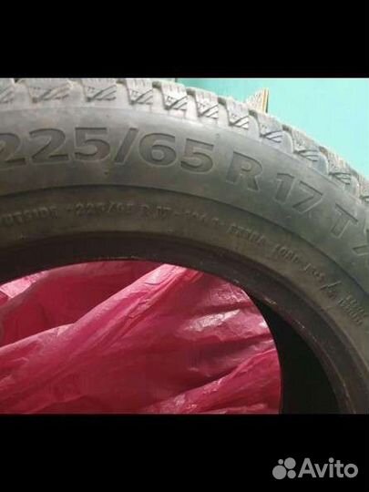 Continental IceContact 2 SUV 225/65 R17