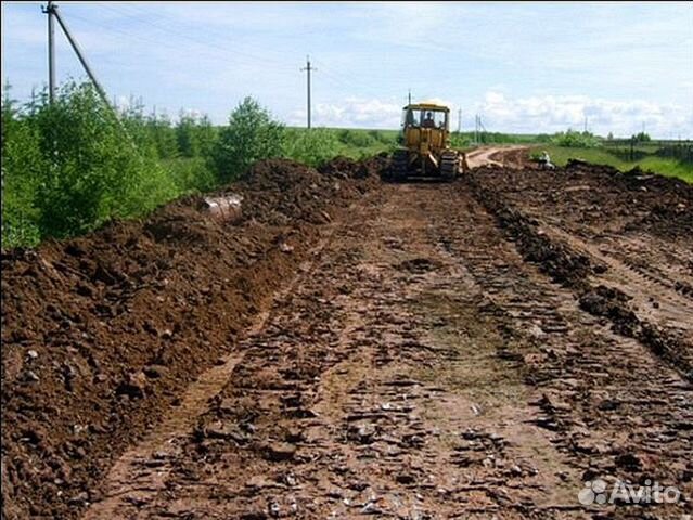 Земля земляное полотно. Уплотненный грунт. Насыпь грунта. Грунты для сооружения земляного полотна. Уплотнение грунтов земляного полотна.