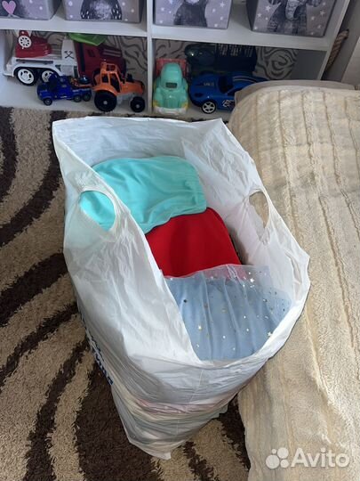 Большой пакет вещейна девушку 42-44-46