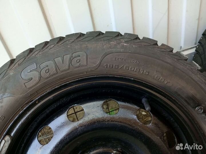 Sava Eskimo Stud 185/60 R15 S