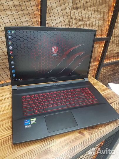 Игровой Ноутбук MSI Katana GF76 17,3